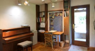 von_poll_real_estate_property_25192015_image_5