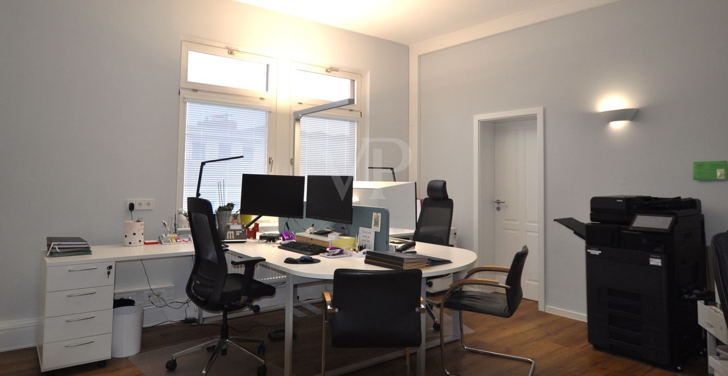 Mit Arbeitsplätzen