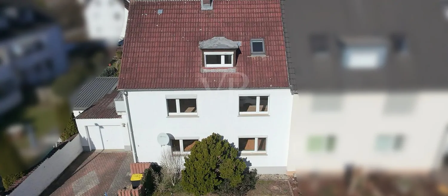 Luftansicht strassenseitig