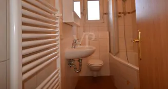 von_poll_real_estate_property_25192006_image_9