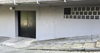 von_poll_real_estate_property_25192009_image_6