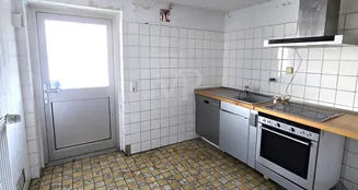 von_poll_real_estate_property_25192009_image_9