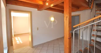 von_poll_real_estate_property_25192018_image_2