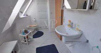 von_poll_real_estate_property_25192018_image_22