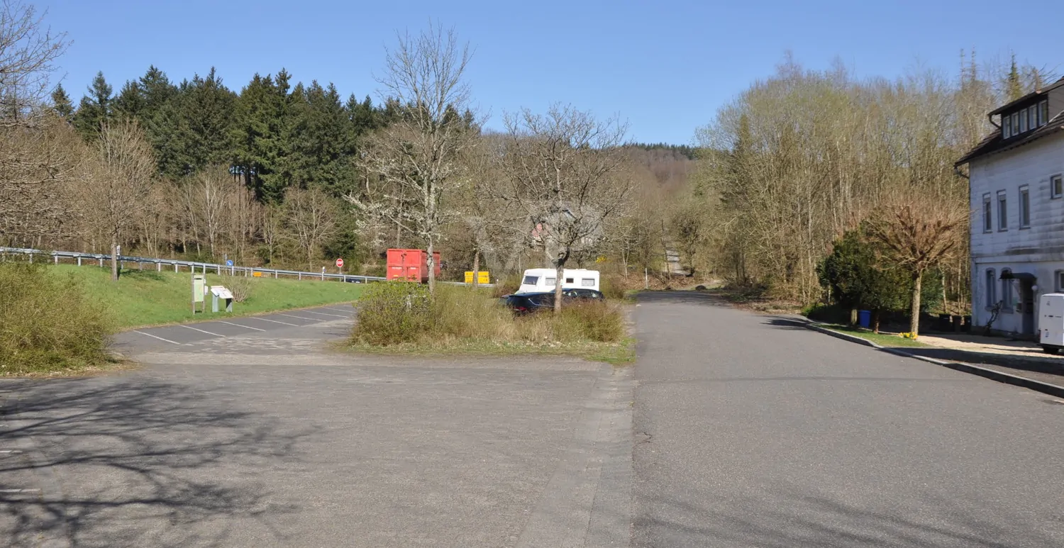 Parkplatz vor dem Haus