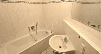 von_poll_real_estate_property_25192022_image_11
