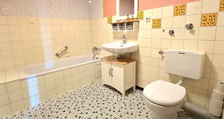 von_poll_real_estate_property_25192031_image_17