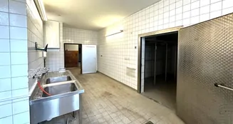 von_poll_real_estate_property_23081012_image_12