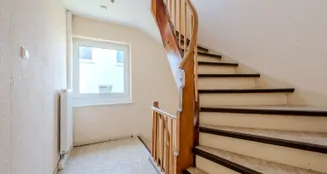 von_poll_real_estate_property_25081017_image_9