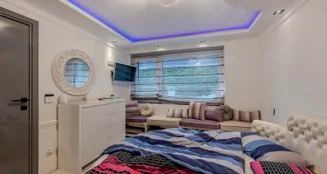 von_poll_real_estate_property_25081021_image_21