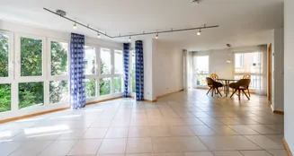 von_poll_real_estate_property_25081016_image_2