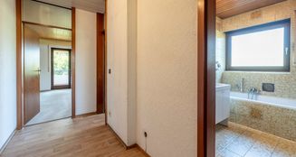 von_poll_real_estate_property_25081011_image_2