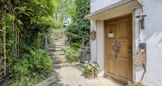 von_poll_real_estate_property_25081026_image_3