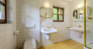 von_poll_real_estate_property_25081026_image_9