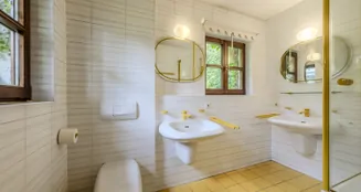 von_poll_real_estate_property_25081026_image_9