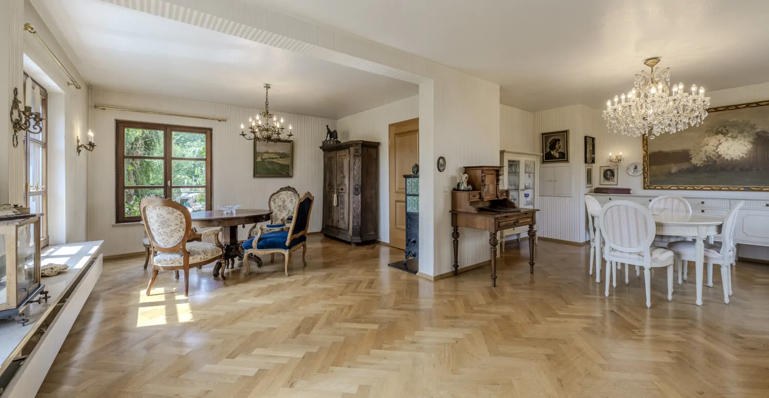 Offenes Wohn- und Esszimmer