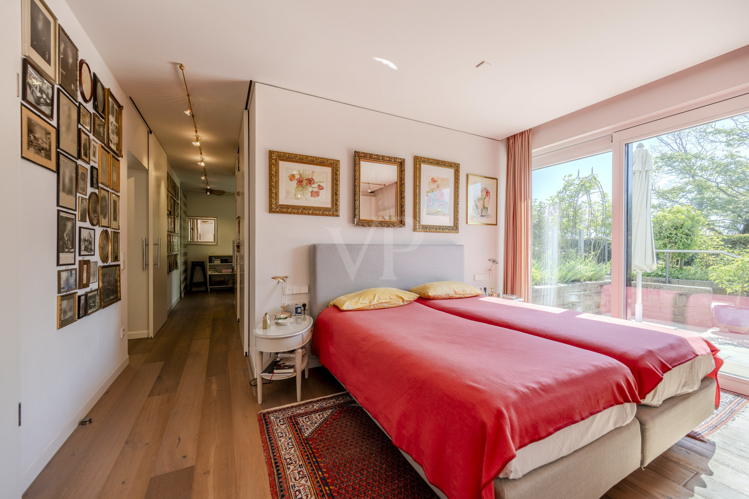 Schlafzimmer mit Ankleide