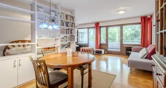 von_poll_real_estate_property_25081023_image_0