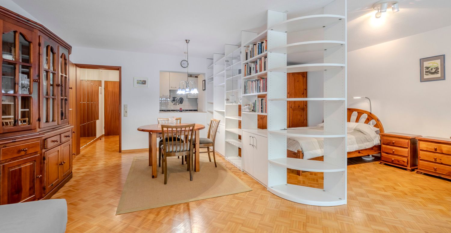 Wohn- und Schlafzimmer