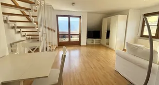 von_poll_real_estate_property_25081037_image_1