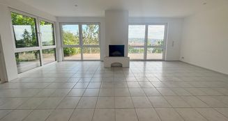 von_poll_real_estate_property_25081025_image_1