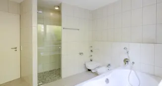 von_poll_real_estate_property_25081027_image_7