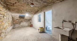 von_poll_real_estate_property_25081030_image_9