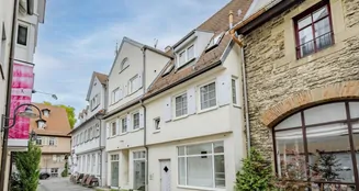 von_poll_real_estate_property_25081030_image_0