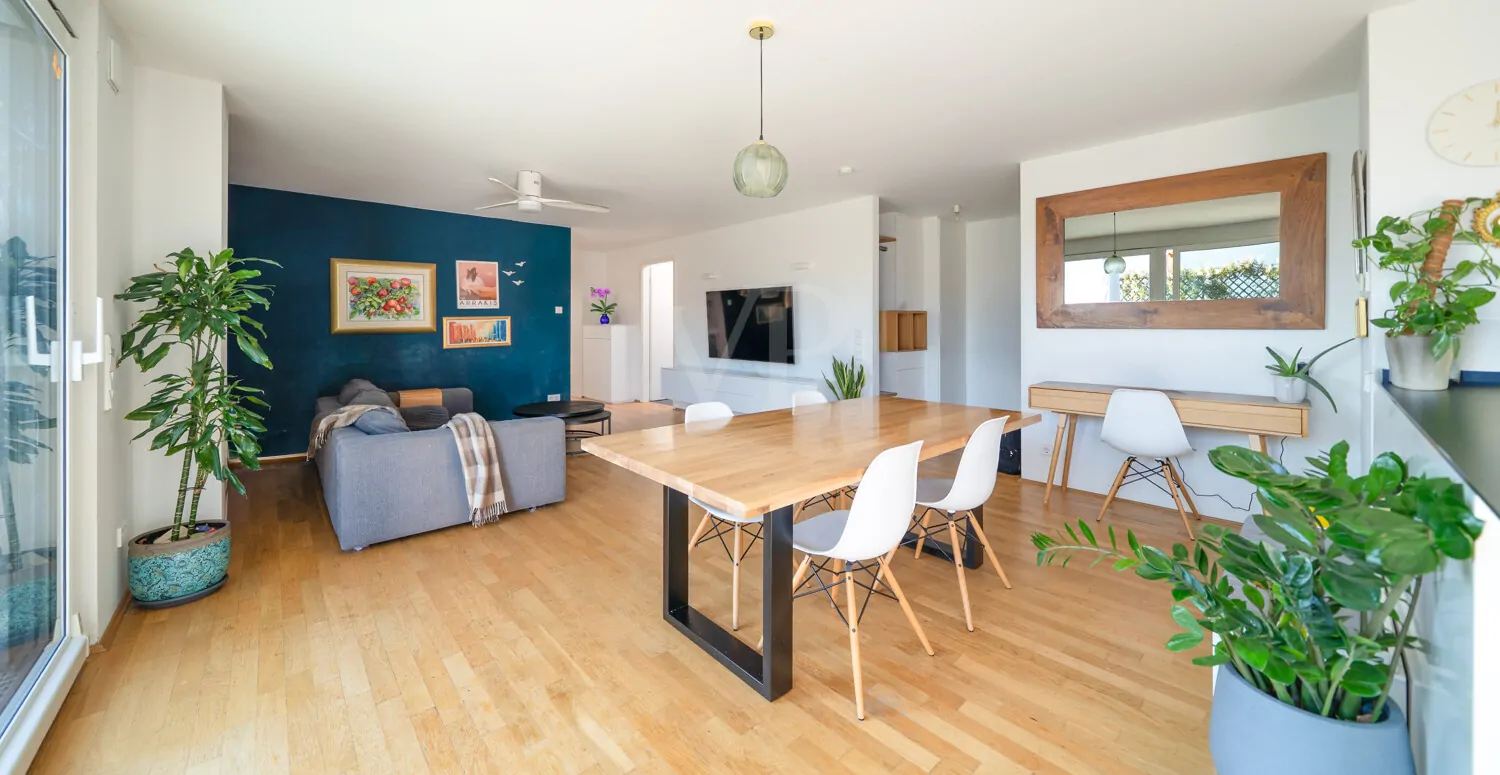 Wohnzimmer/Esszimmer