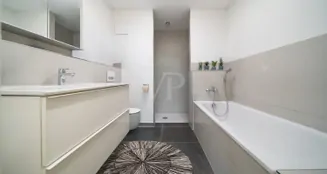 von_poll_real_estate_property_HT839_image_7