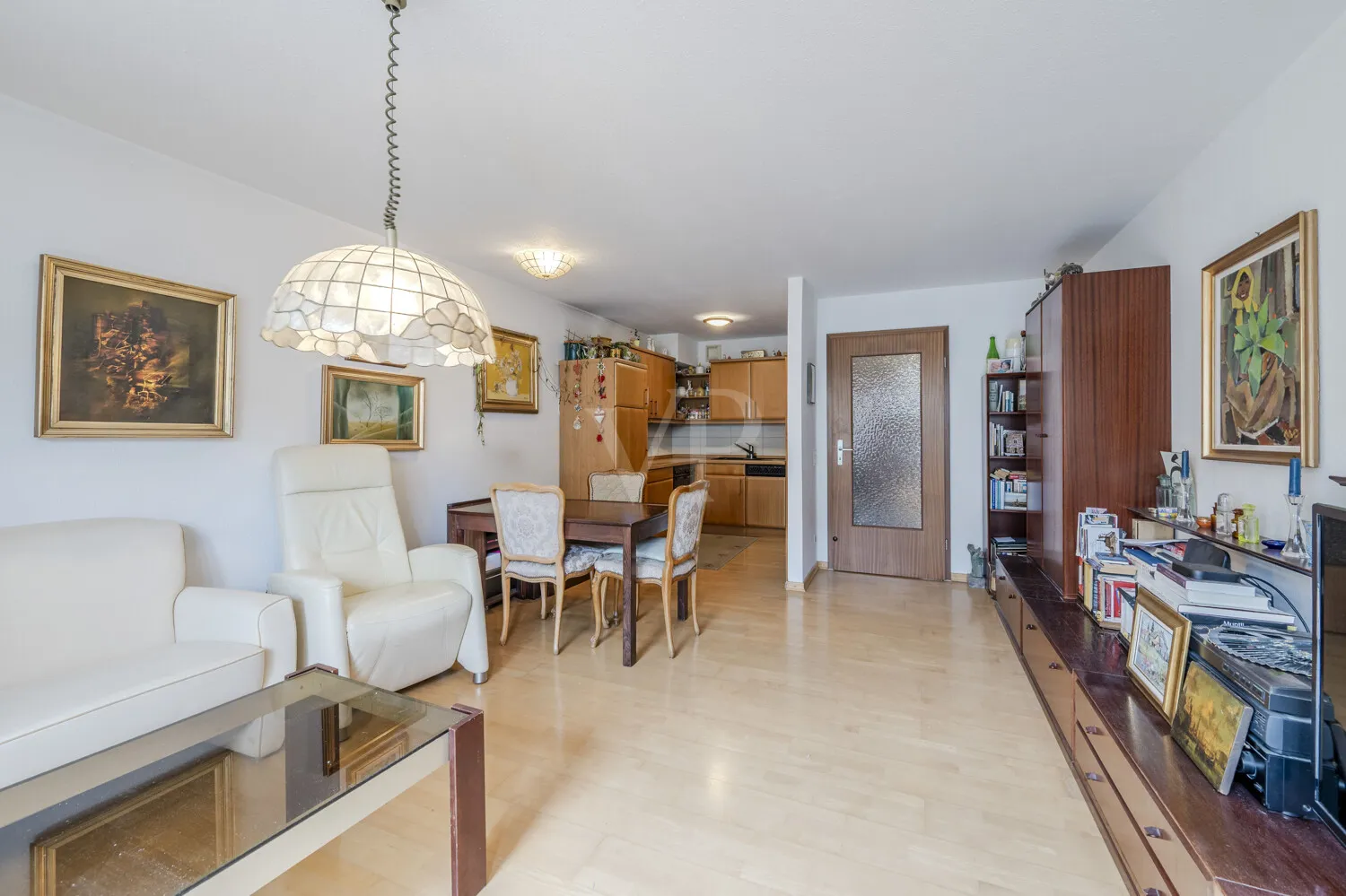 Helles Wohnzimmer