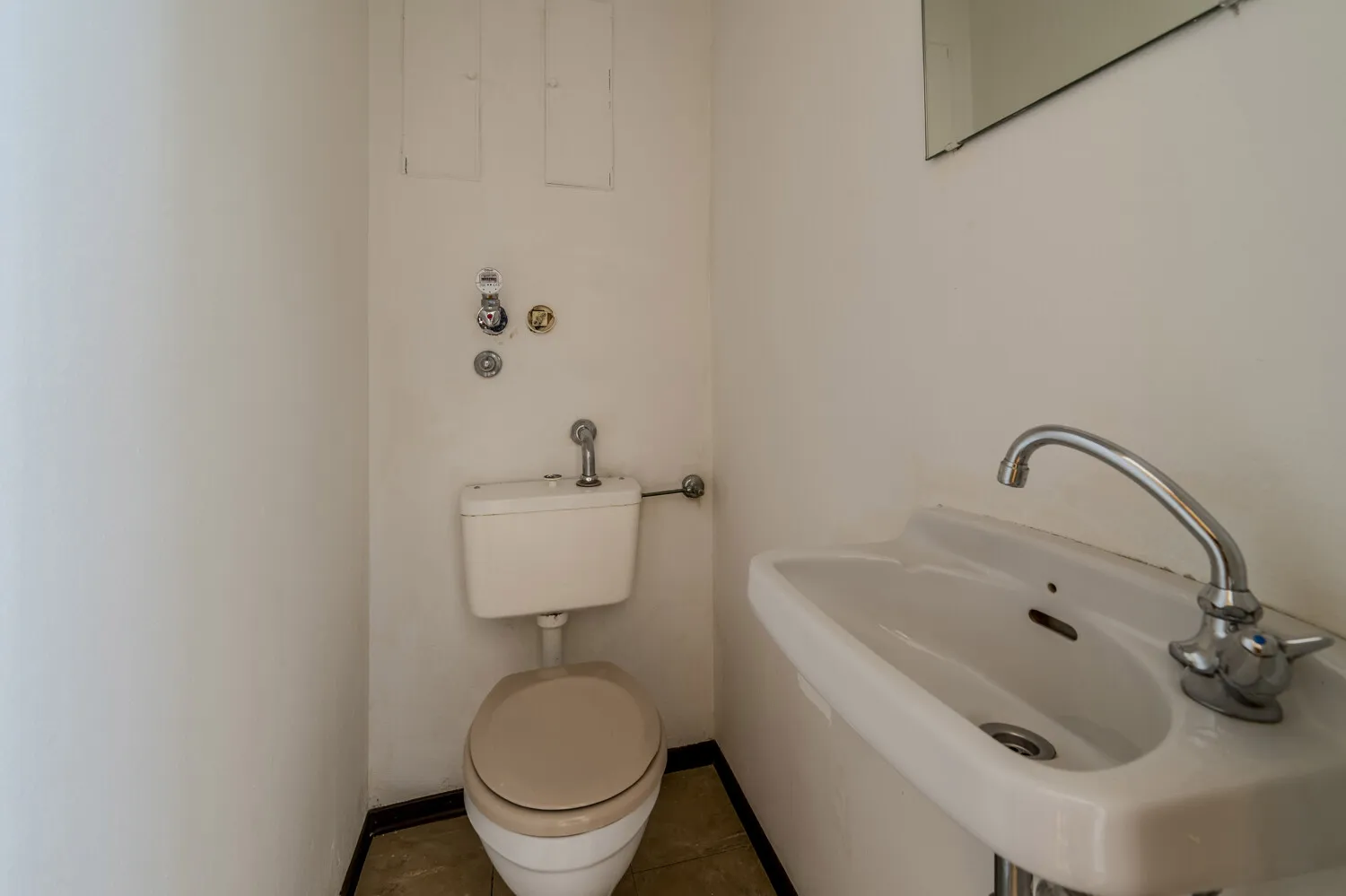 WC