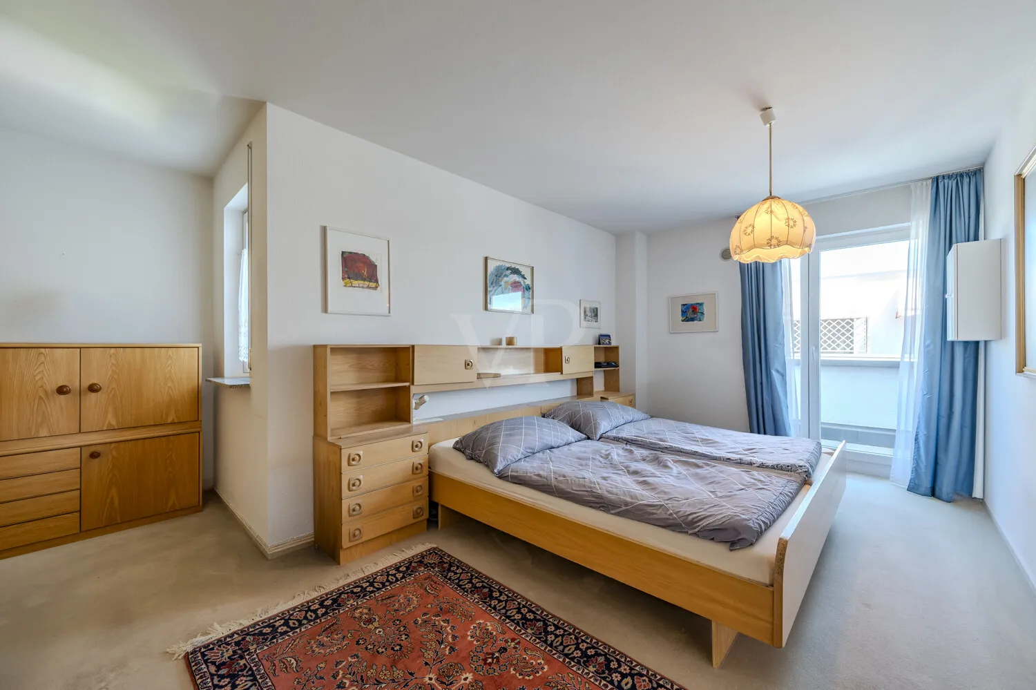 Schlafzimmer mit Ankleidebereich