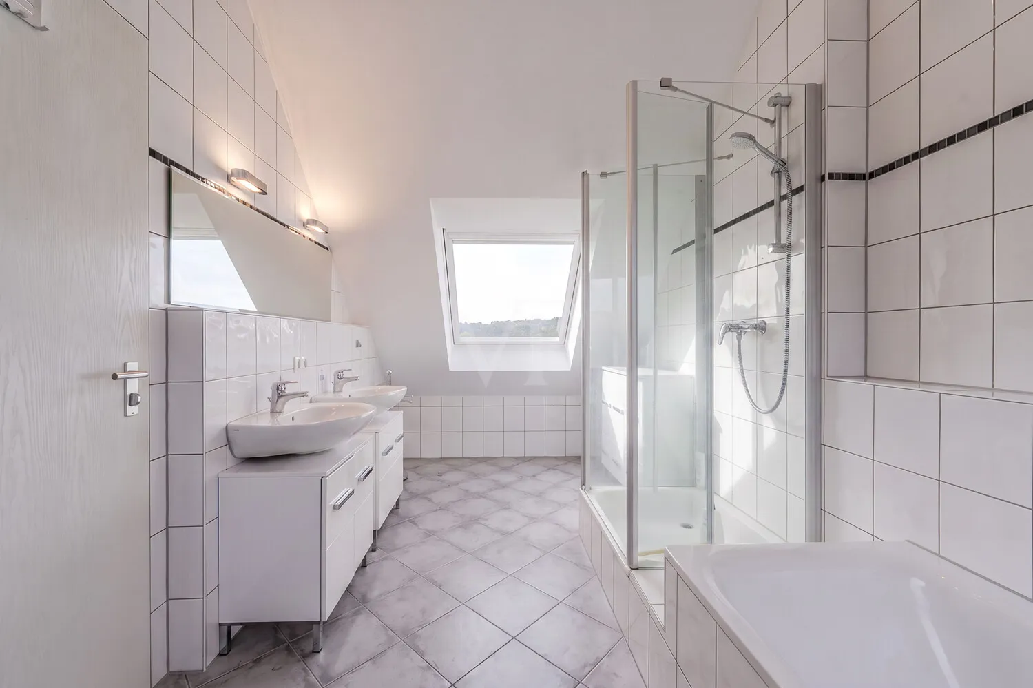 Badezimmer 2. DG