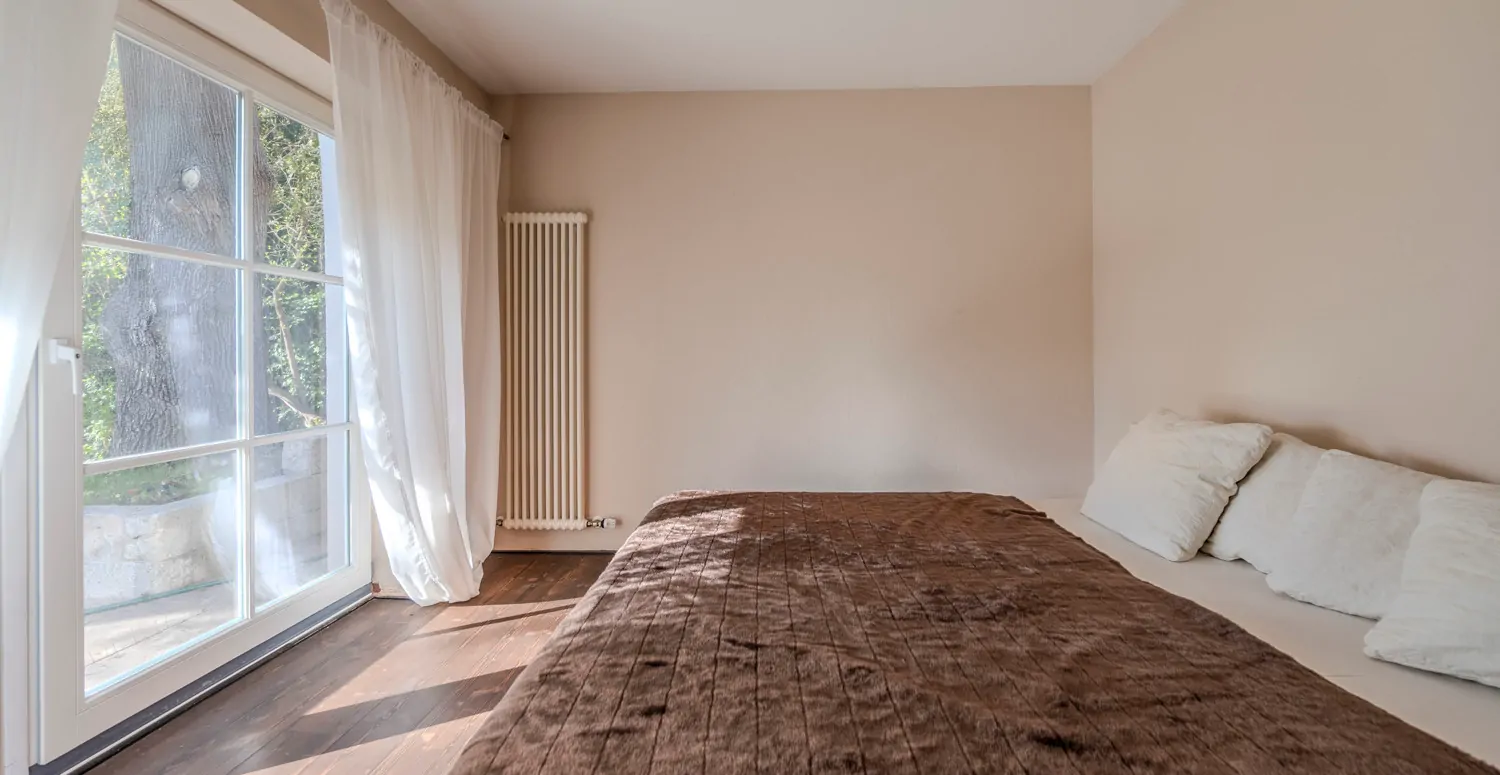 Schlafzimmer Gartengeschoss