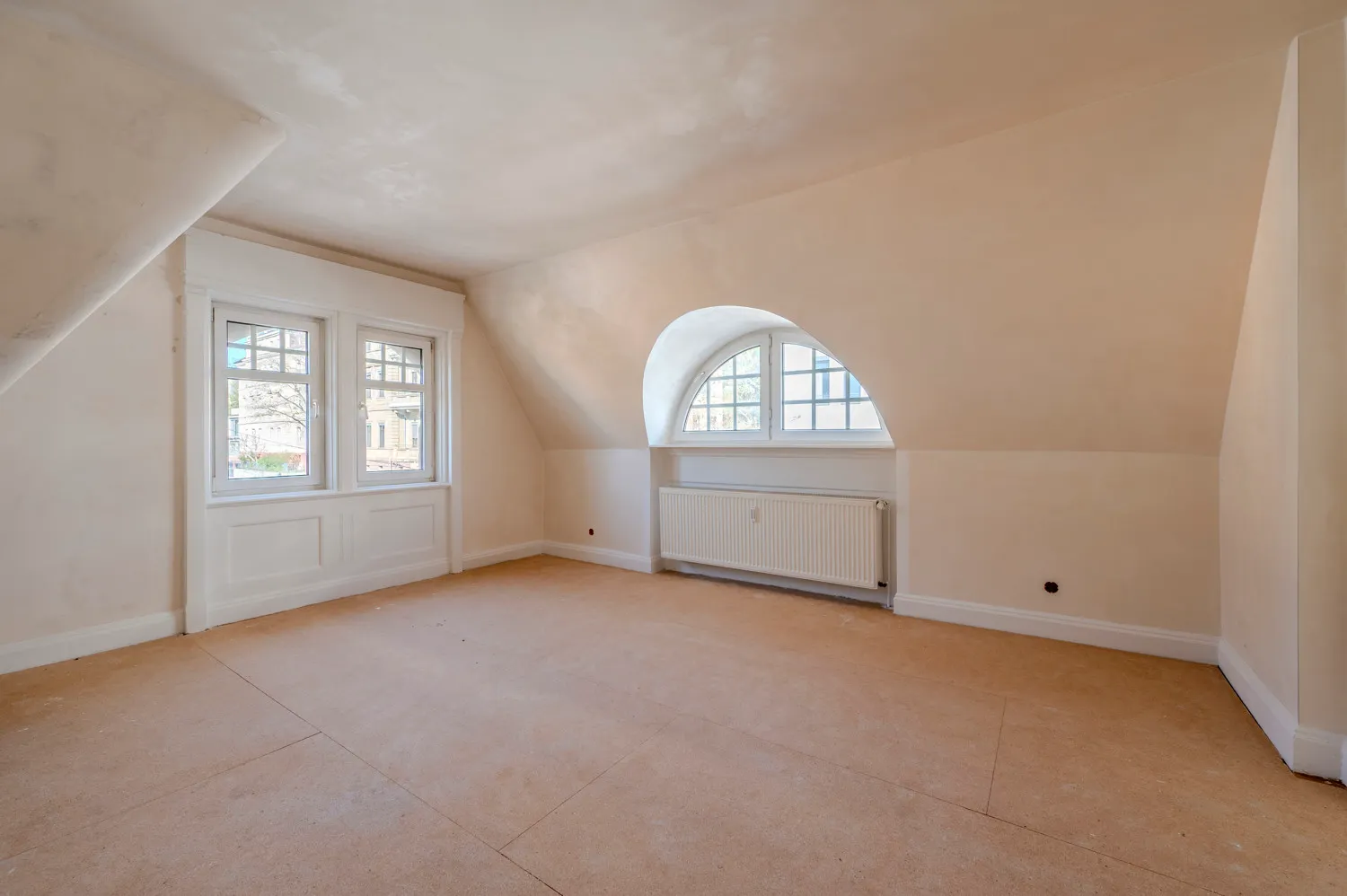 Wohnung links Dachgeschoss