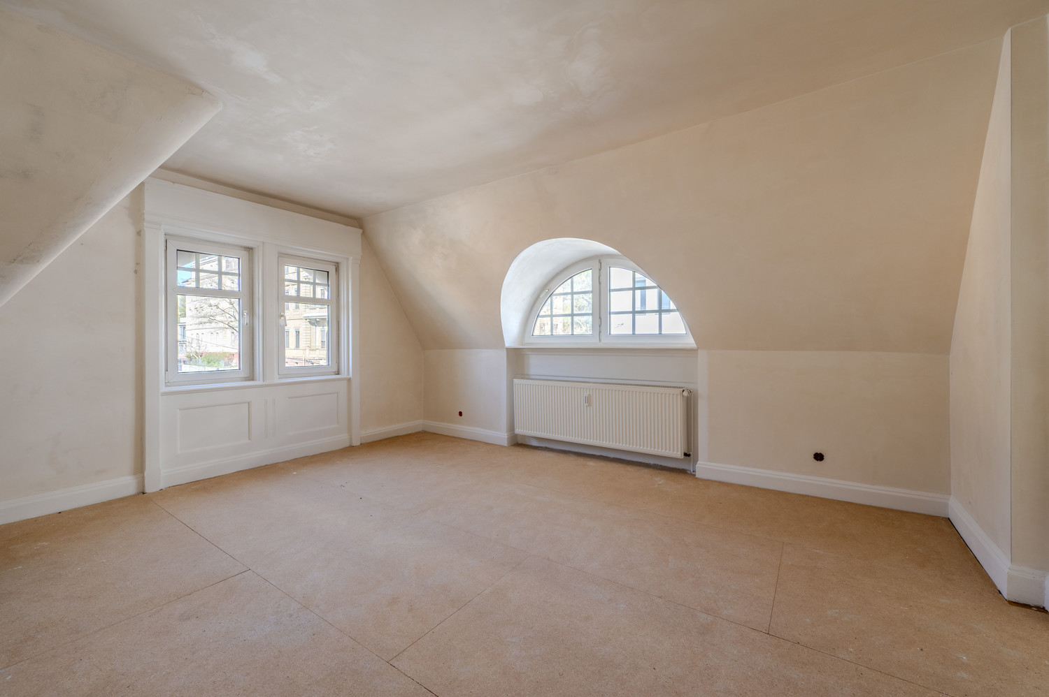 Wohnung links Dachgeschoss