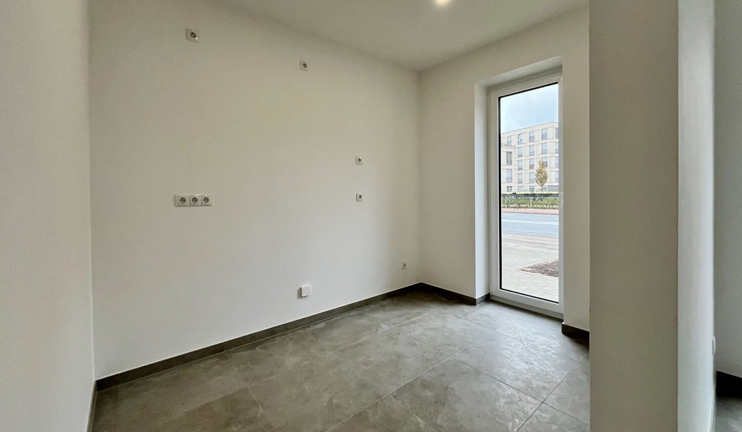 Neubau: Gehobene Erdgeschosswohnung in gesuchter Lage