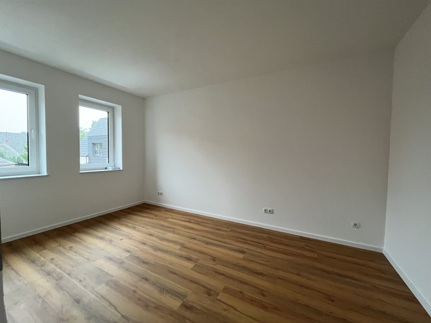 Neubau: Gehobene Obergeschosswohnung in idealer Lage