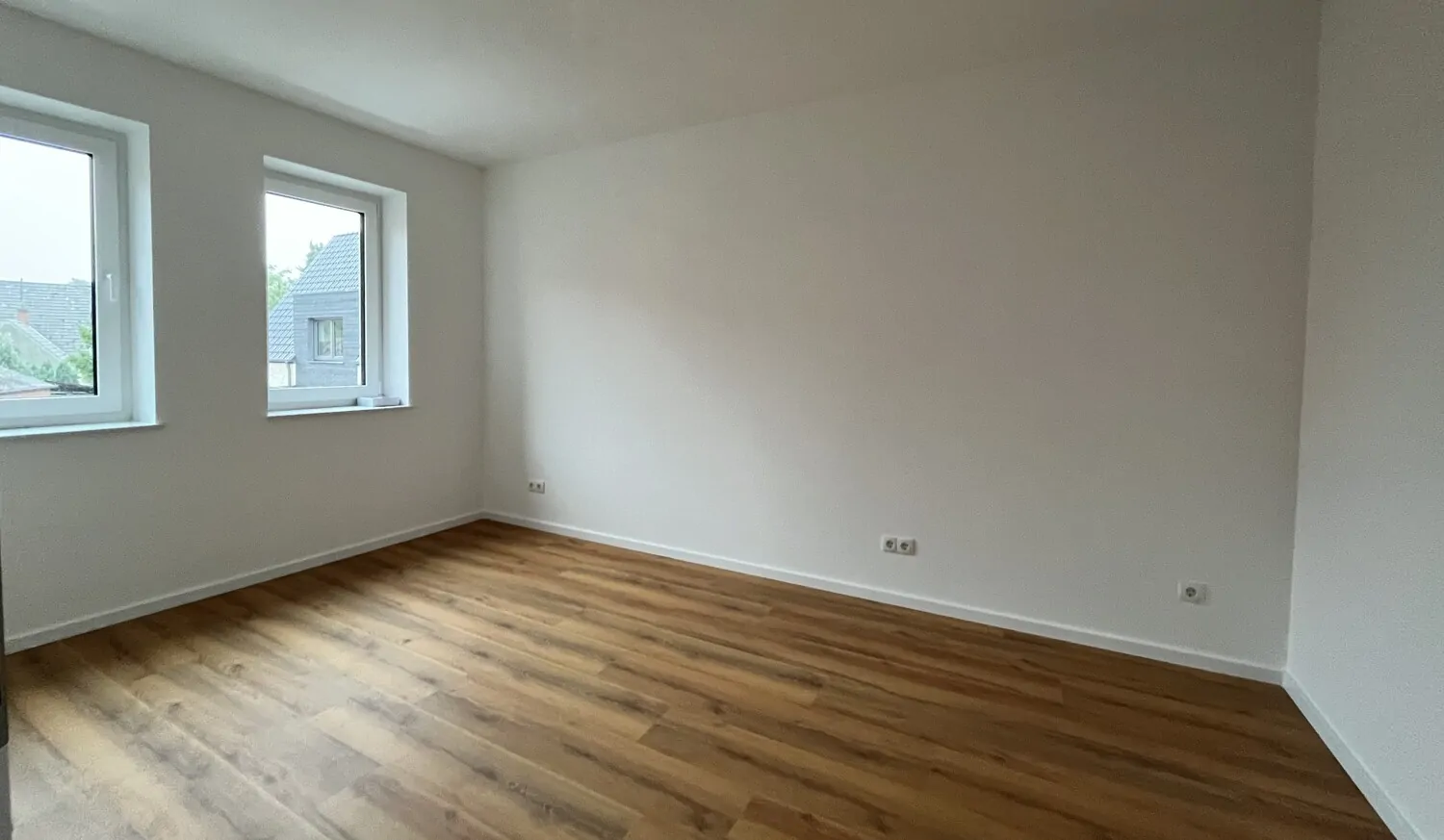 Neubau: Gehobene Obergeschosswohnung in idealer Lage