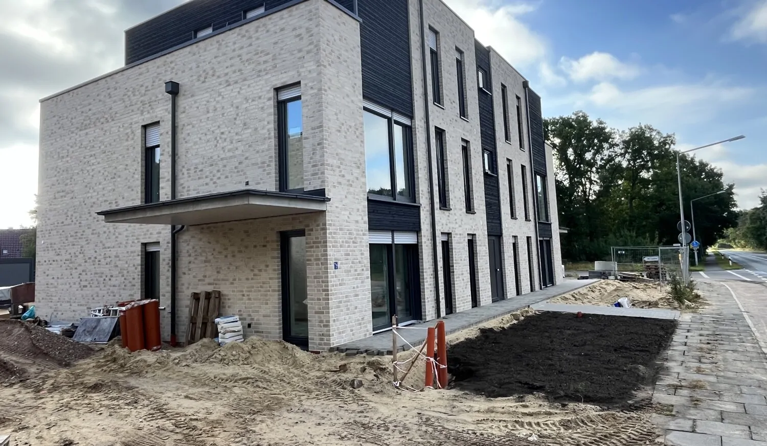 Neubau: Gehobene Obergeschosswohnung in idealer Lage