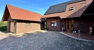 von_poll_real_estate_property_25196020_image_1