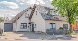 von_poll_real_estate_property_25196018_image_0