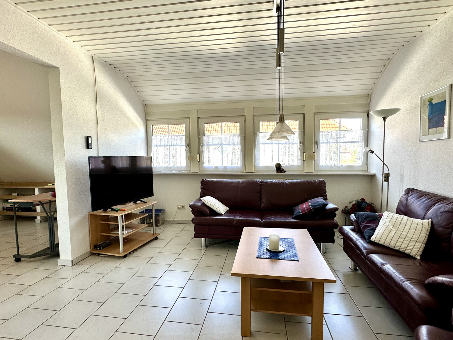 Charmante Dachgeschosswohnung in zentraler Lage