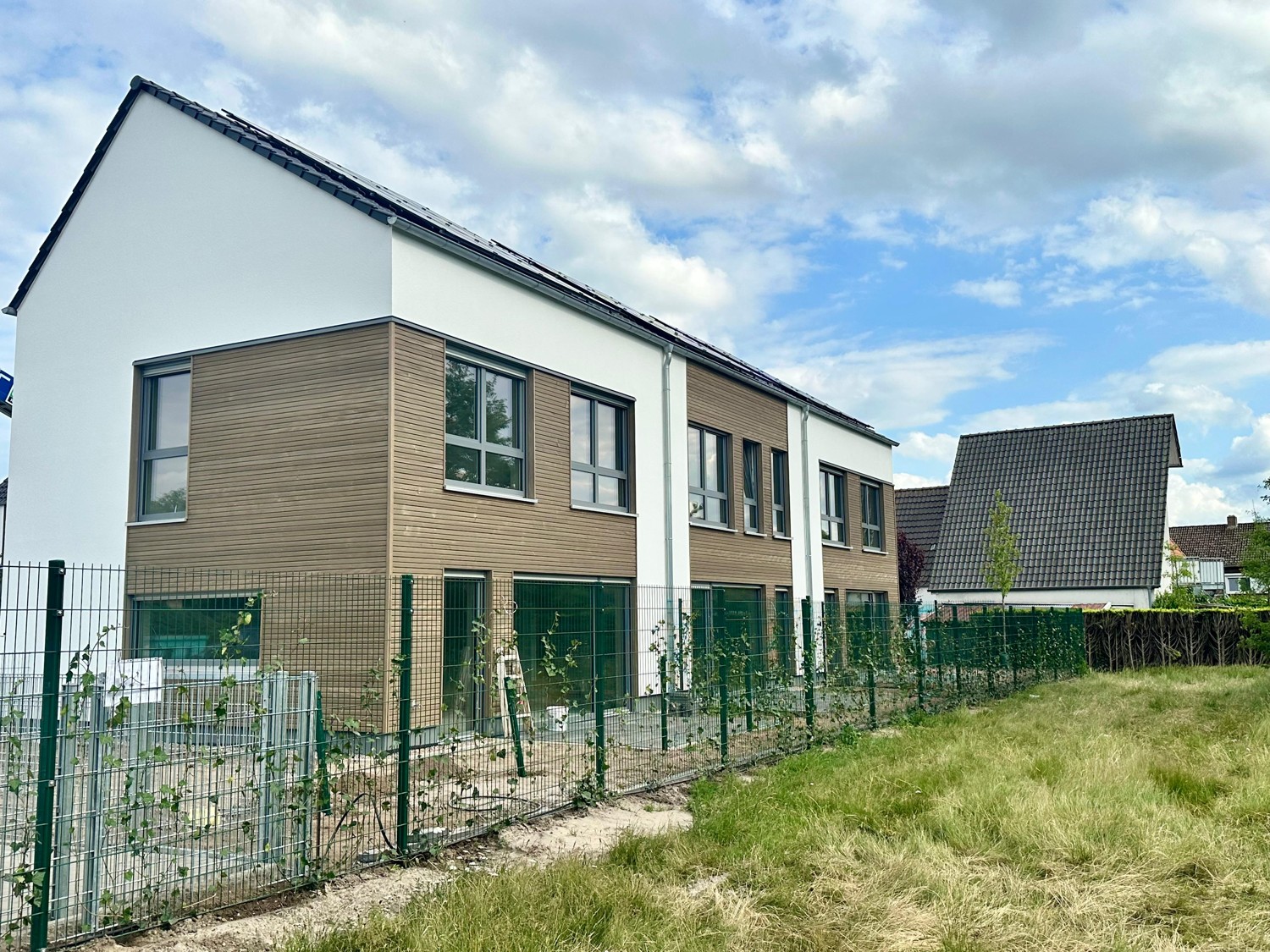 In Kürze bezugsfertig: Stilvolles Reihenendhaus zur Miete!