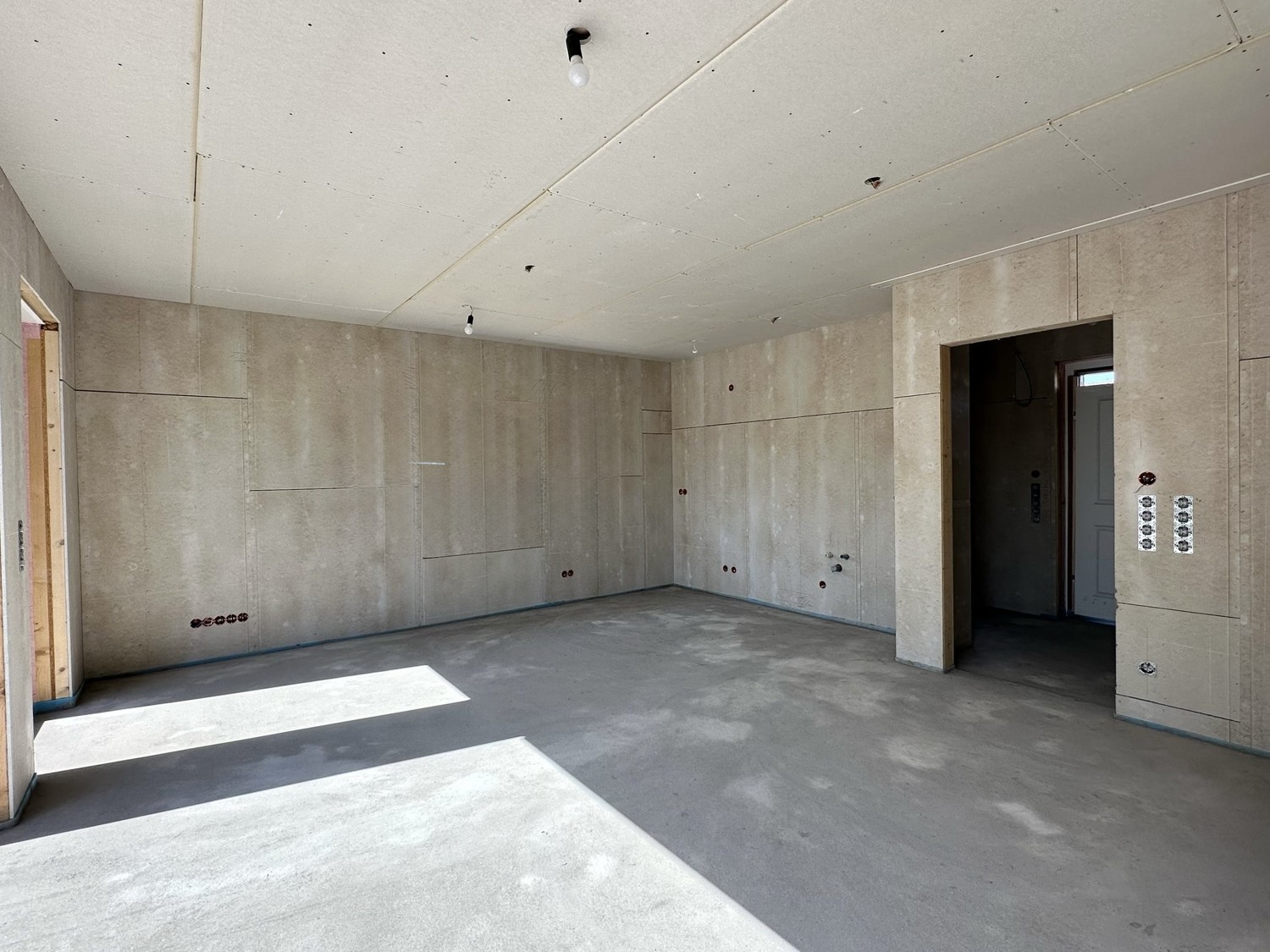 In Kürze bezugsfertig: Stilvolles Reihenmittelhaus zur Miete!