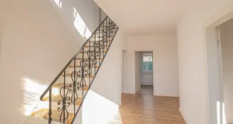 von_poll_real_estate_property_25196047_image_3