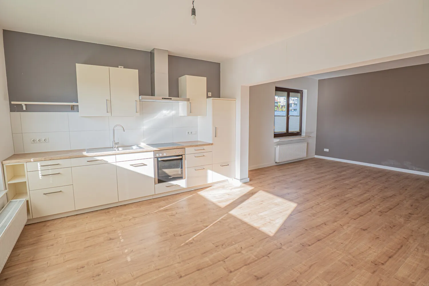 Family bliss - Modernized detached house with sunny garden