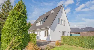 von_poll_real_estate_property_25196047_image_0