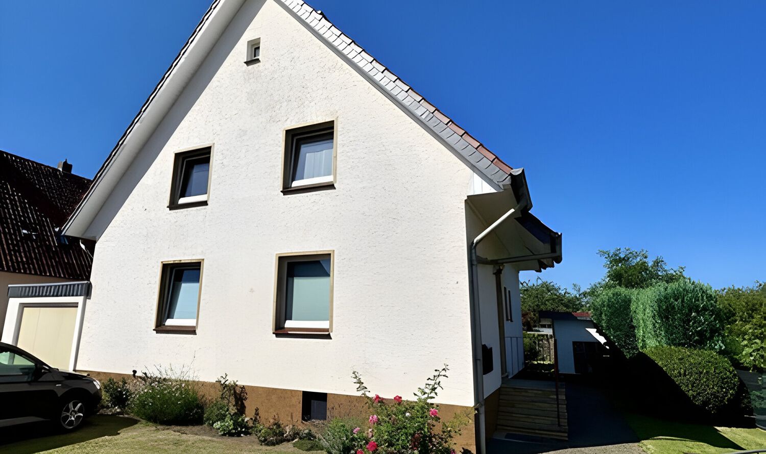 Vielseitiges Zweifamilienhaus in ruhiger Sackgassenendlage